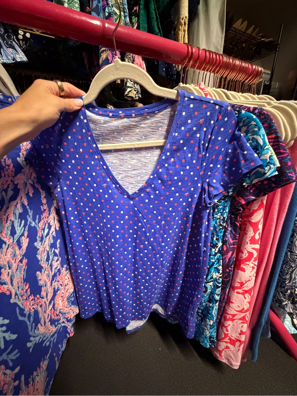 Bunch of Lilly Pulitzer Etta V-Neck Tops - XXS & XS - Picture 5 of 8